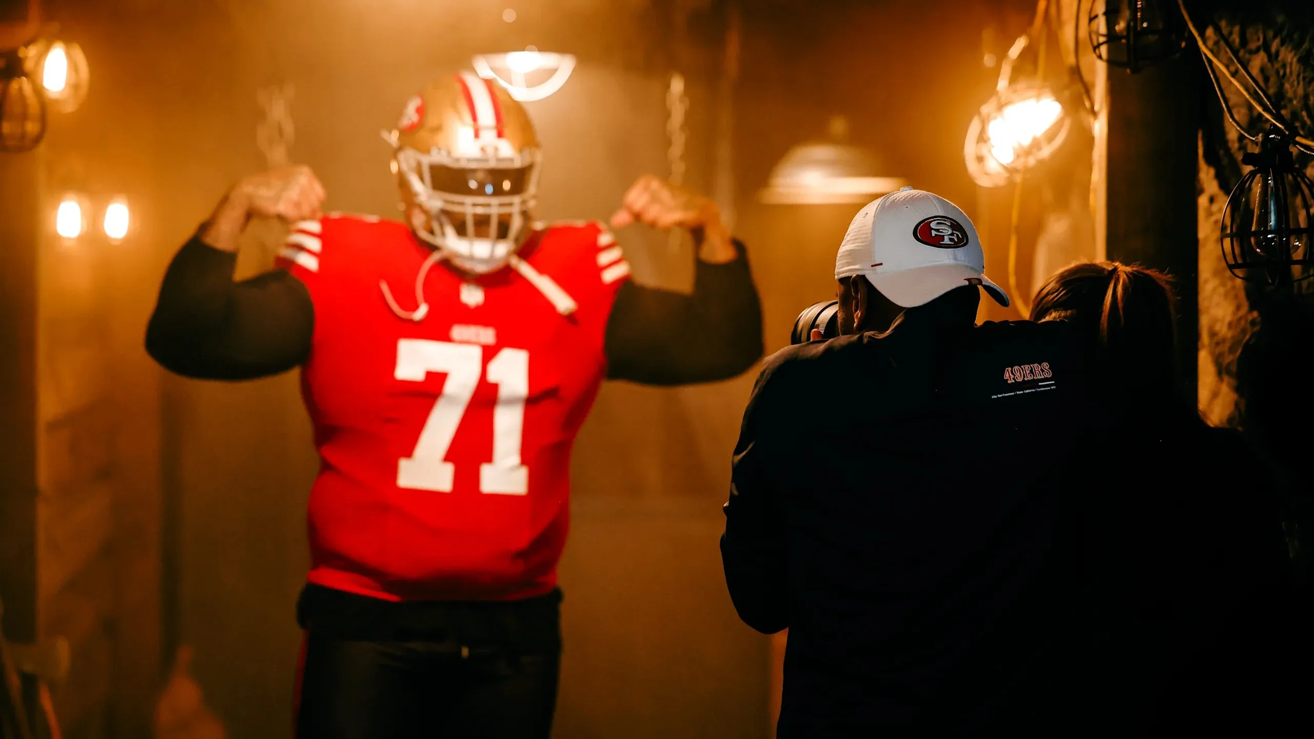 49ers’ Trent Williams notices big change in teammate amid offseason grind