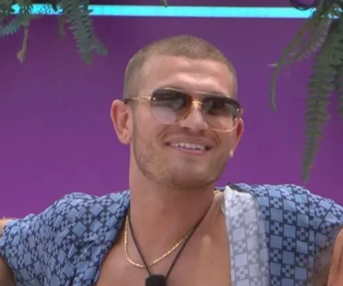 Love Island’s Blu snubs one co-star in shock post-show feud – and it’s NOT who fans expected after flirty villa scenes and sex shop invite - suong