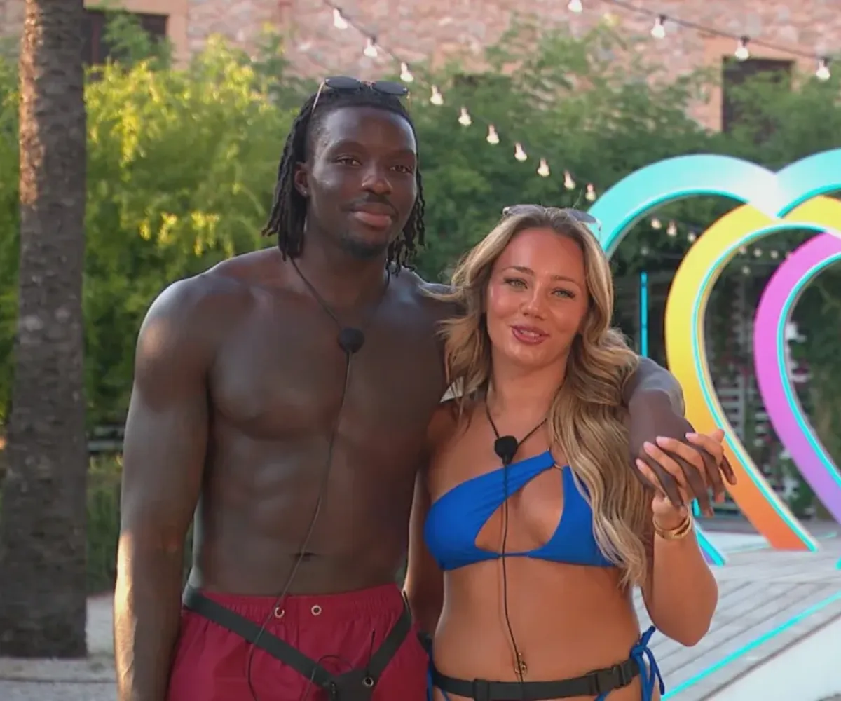 Busted! Love Island hunk forced into clumsy climbdown after reposting scathing TikTok branding Meg Moore ‘fake’ — but fans aren’t convinced - suong