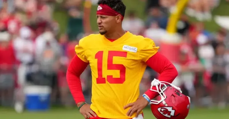 Chiefs Training Camp Features Key Raiders Cast-Off as Surprise Guest