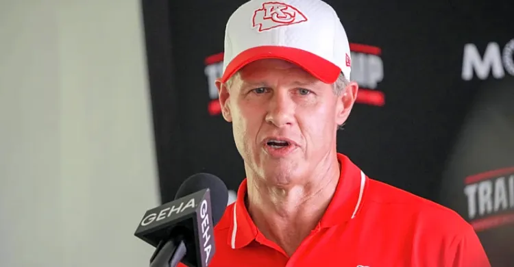 Chiefs Owner Sends Strong Message to Players Before 2025 Season