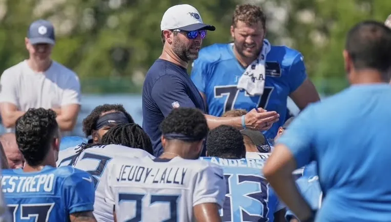 Titanic collapse: How the Titans went from No. 1 seed in the loaded AFC to the No. 1 pick