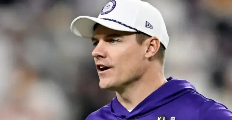 Super Bowl Champion QB Sends Fitting Message Amid Expected Vikings Search