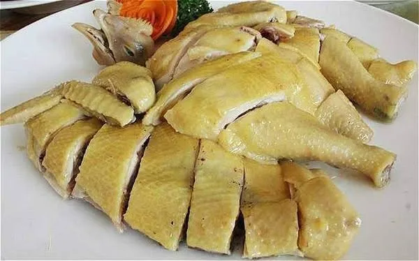 Từ mai đừng ăn nhiều thịt gà nữa nhé! Nghĩ mà sợ luôn