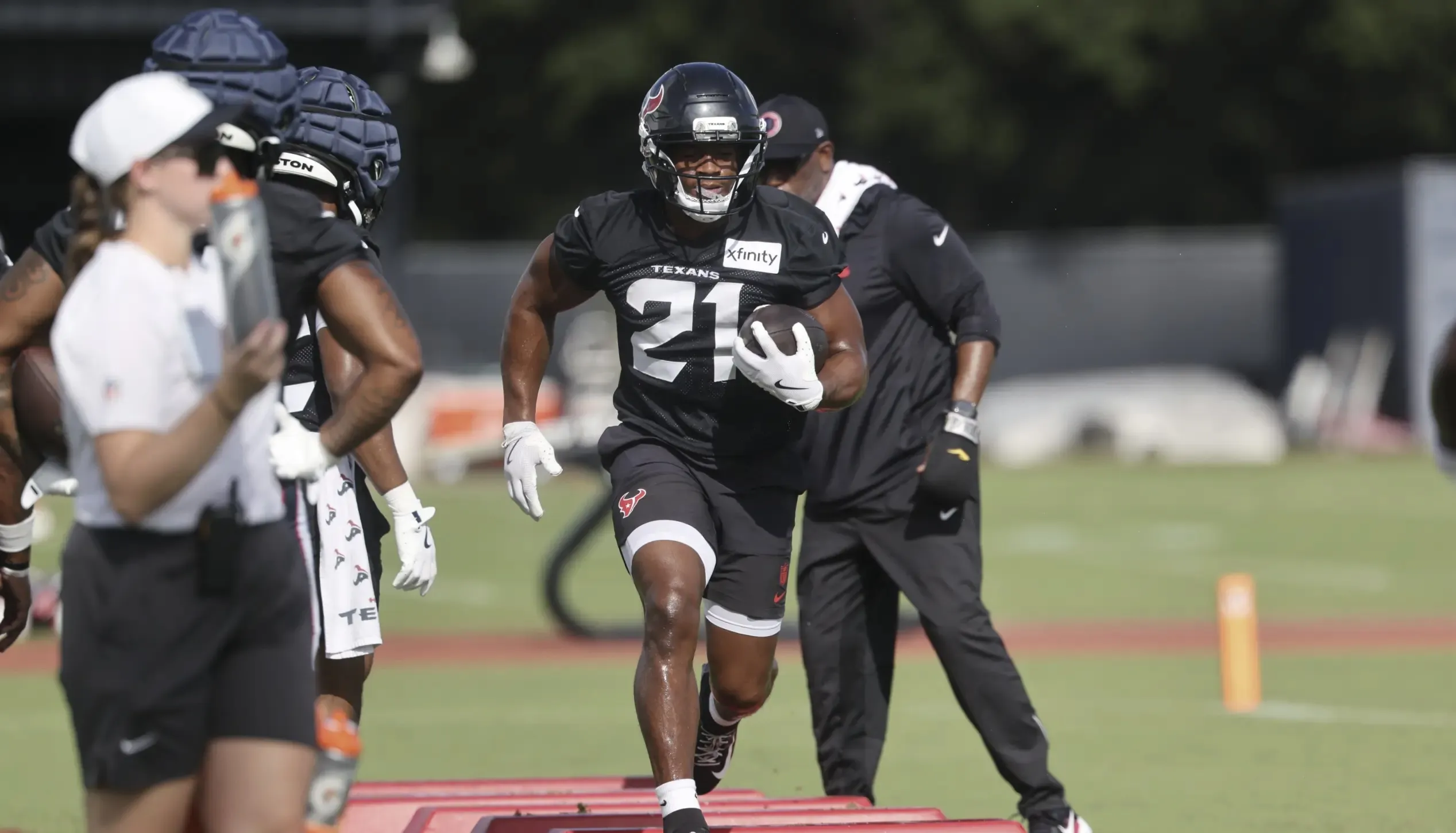 Texans’ Nick Chubb puts himself in Derrick Henry ‘category’