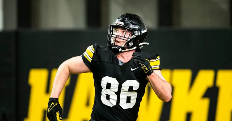 Lions add a former teammate of Sam LaPorta to tight end room