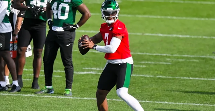 Justin Fields injury update: Jets QB ‘up and down as a passer’ ahead of preseason opener
