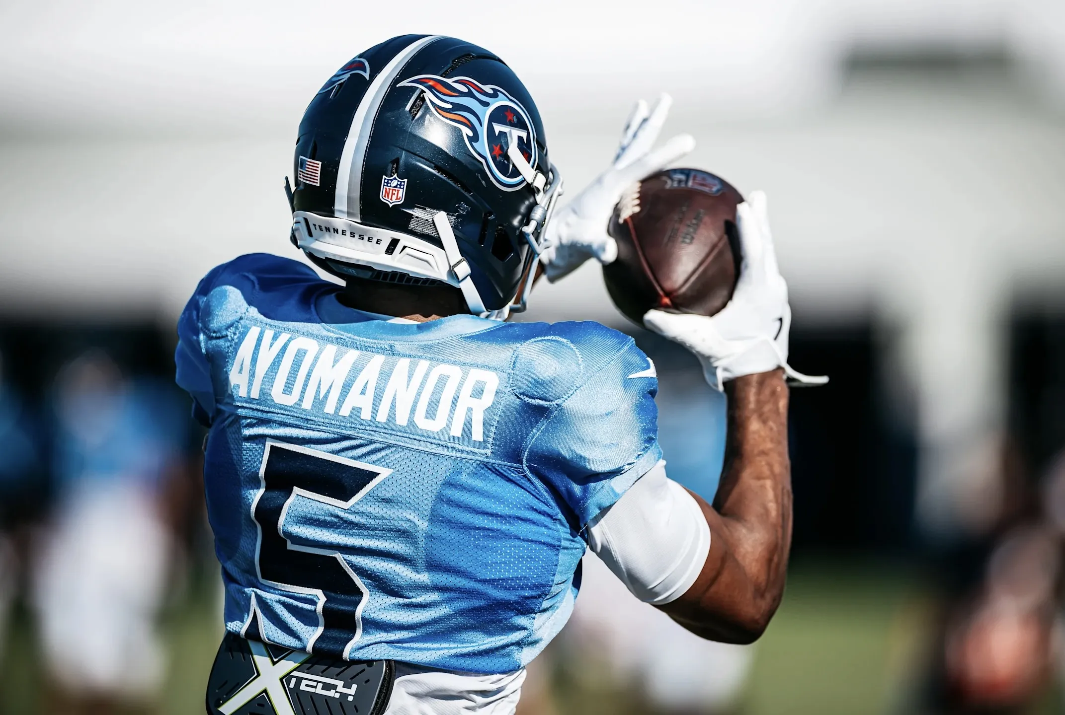 2 key Titans players risk losing their starting spots to rookies ahead of the 2025 NFL season
