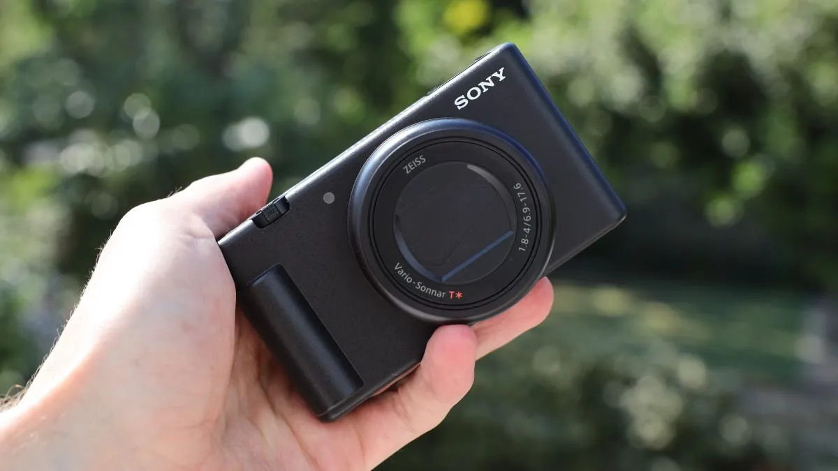 Sony ZV1: The Ultimate Vlogging Camera You Need in 2025