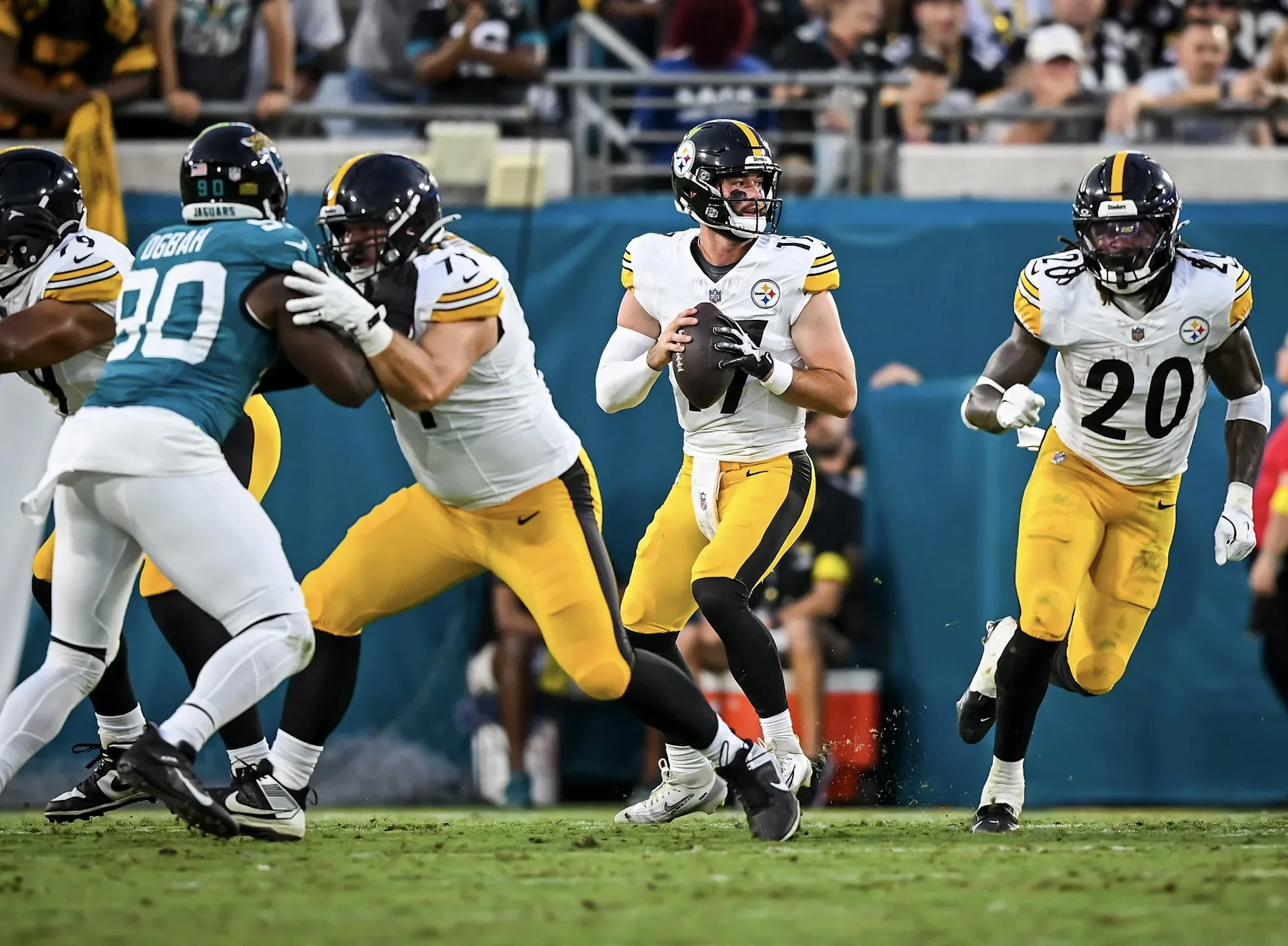 Steelers' Hopeful Could Push Rookie Off Final Roster Heading Into 2025 NFL Season