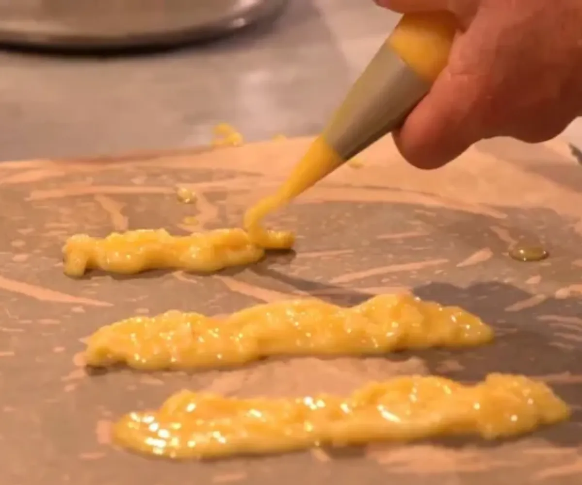 ‘I wanted to vomit!’ — Cooking With The Stars fans slam Ekin-Su and Kelly Hoppen’s unrecognisable eclairs in elimination showdown branded ‘dog poo’ and ‘cat sick’ - suong