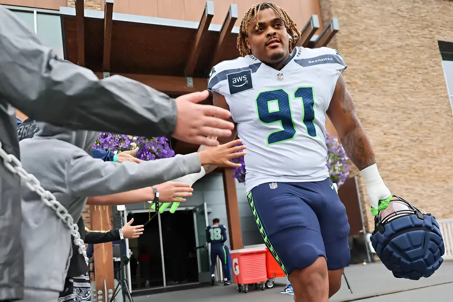 Seahawks DT Byron Murphy II on how DeMarcus Lawrence is 'wired different'