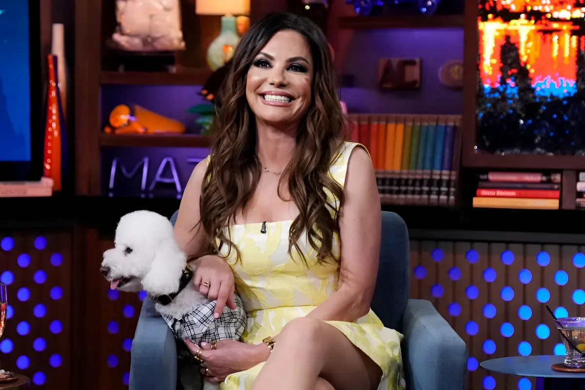 Adriana de Moura Says ‘A Couple’ of RHOM Stars Didn’t Finish High School tram
