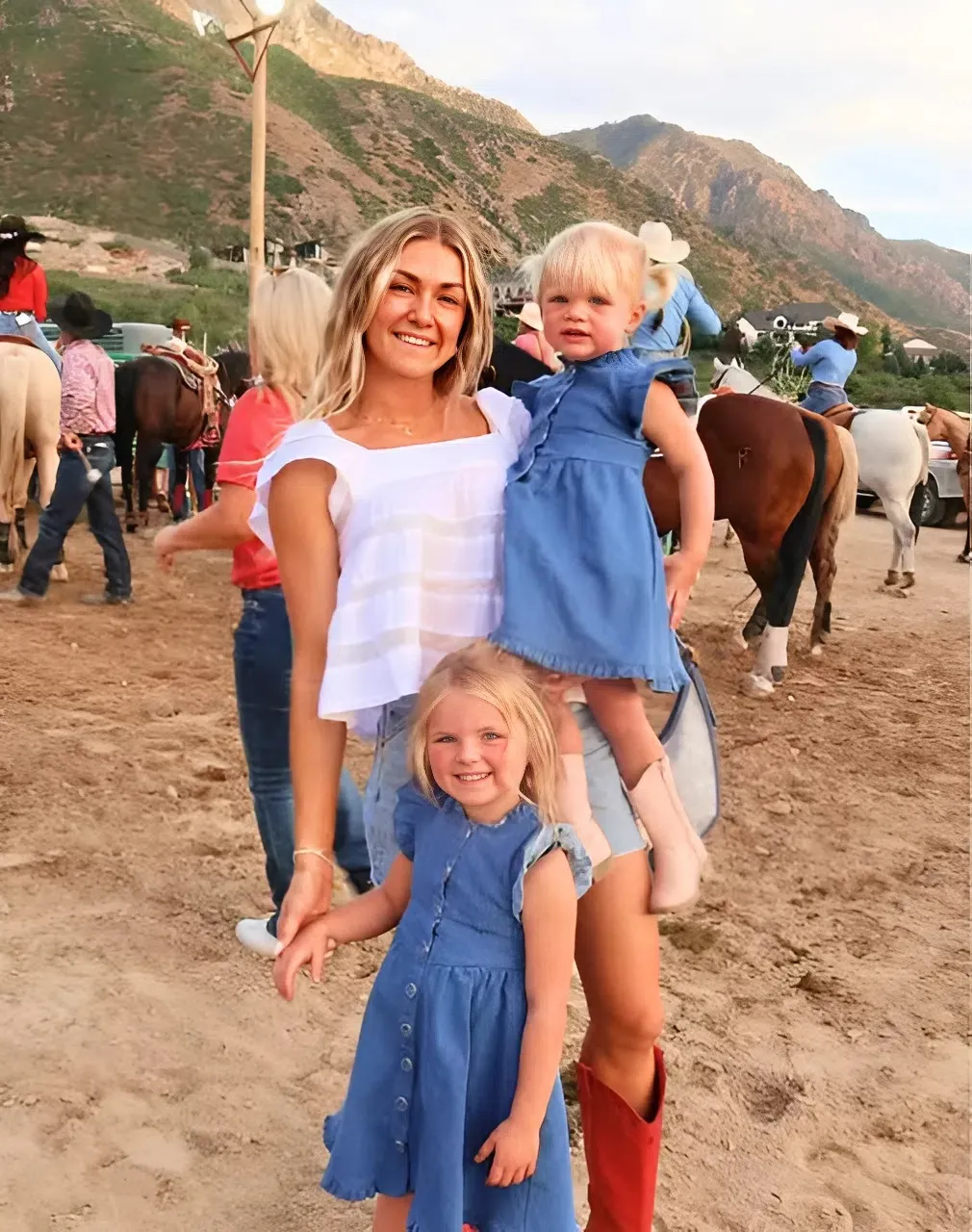 “Saddling Up Together”: Lindsay Arnold Gives an Intimate Look at Life With Her Two Little ‘Cowgirls,’ Embracing the Joys and Challenges of Motherhood