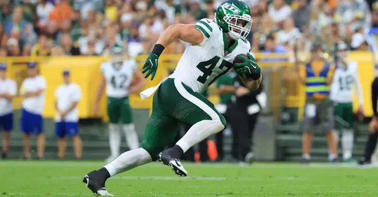 Darren Mougey’s first Jets signing is making an unexpected run at key role
