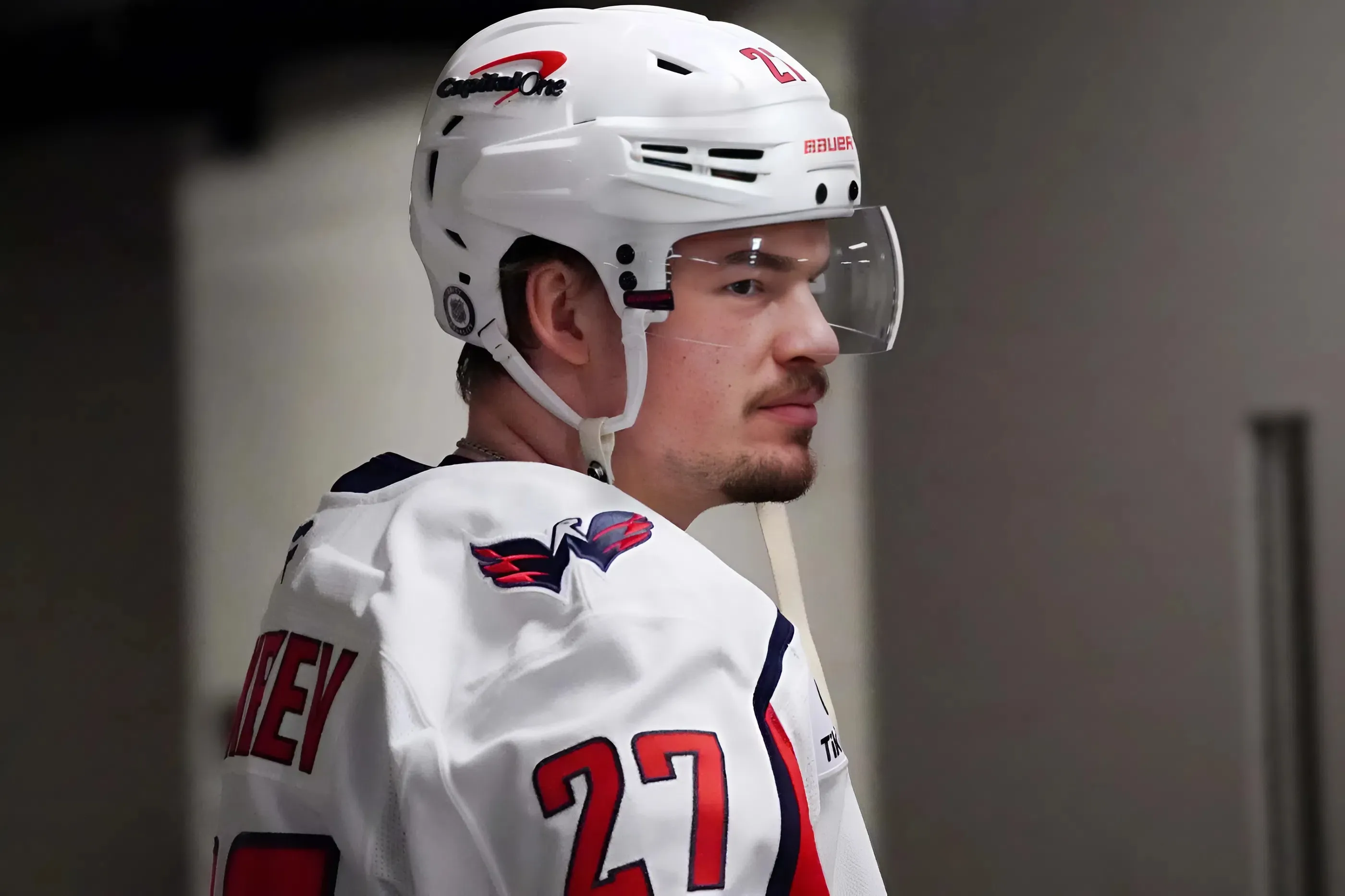 Alex Alexeyev Shares His Journey: Leaving the Capitals and Struggling to Find His Place in the Lineup trucc