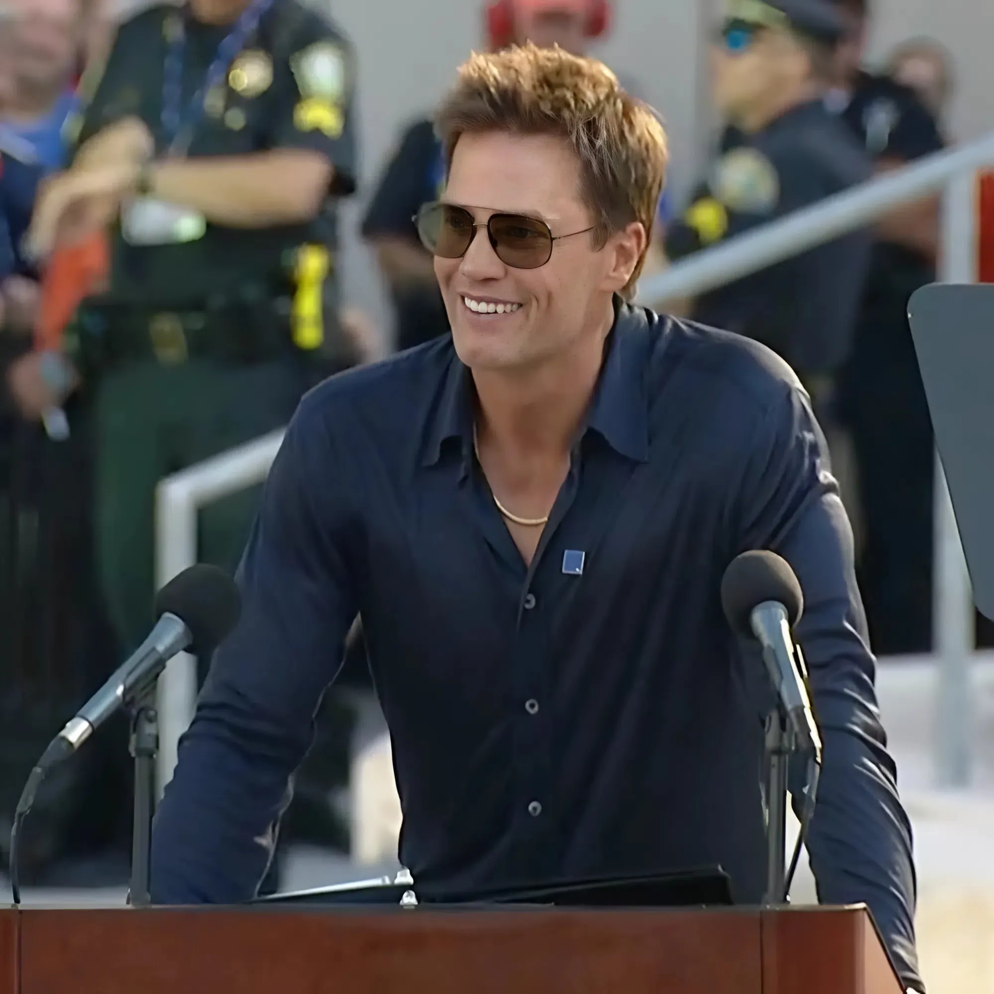 Tom Brady Epically Roasted Jets In Speech After Patriots Unveiled his Statue