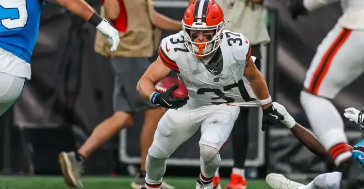 Browns Sign 2 Cornerbacks and Cut Ties With Injured WR After Preseason Game