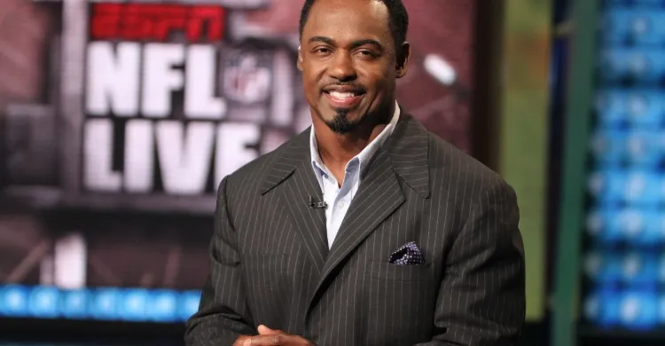 BREAKING: BRIAN DAWKINS RETURNS TO THE PHILADELPHIA EAGLES AS CO-OWNER!