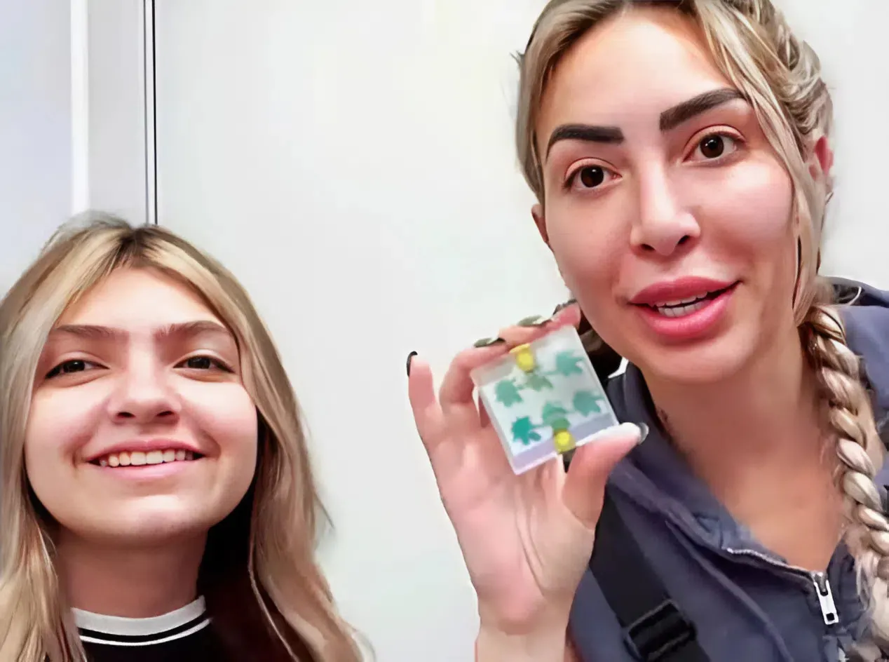 Farrah Abraham under fire for allowing 13-year-old daughter Sophia to pierce her septum