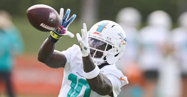 NFL Trade Proposal Ships Steelers WR Tyreek Hill for Edge Rusher, Draft Picks