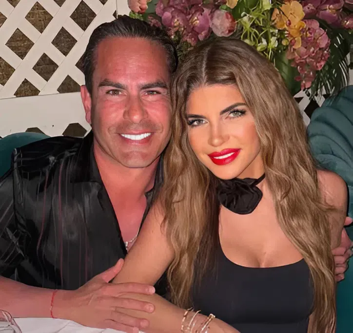Teresa Giudice & Louie Ruelas Reveal Intimate New Looks at Their Home Life (PHOTOS)