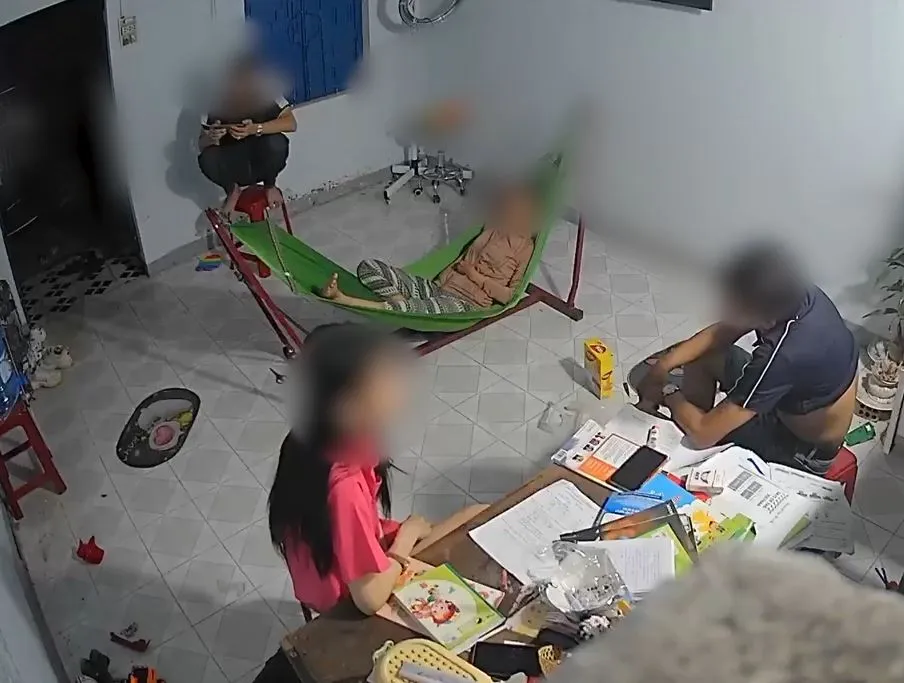 Lời trần tình của anh trai dùng ghế đ:á:nh em gái: 'Đ:á:nh nó tôi xót lắm nhưng tôi quá bức xúc'..