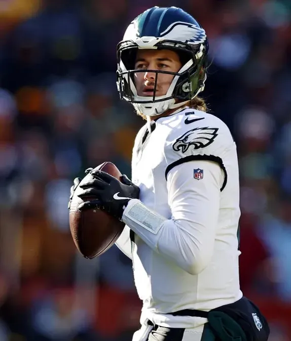 Trade Pitch Sends $14 Million Former Eagles QB to NFC West