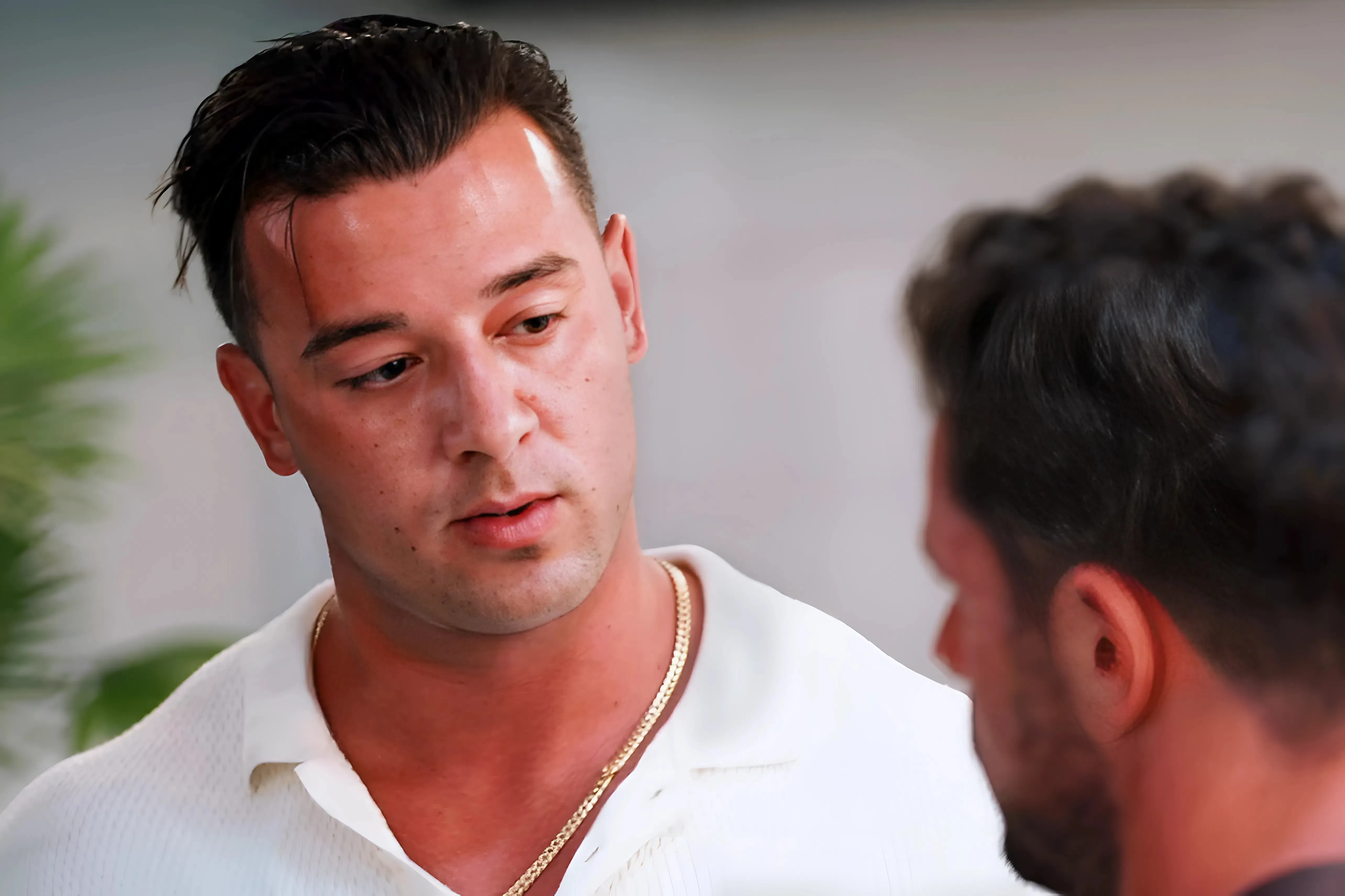 ‘Bachelor in Paradise’ Fans Defend Brian After He Faces Unexpected Backlash: “F*** Everyone In Paradise”