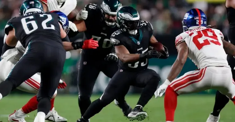 Former Eagles RB Linked to Possible Comeback With AFC North Team