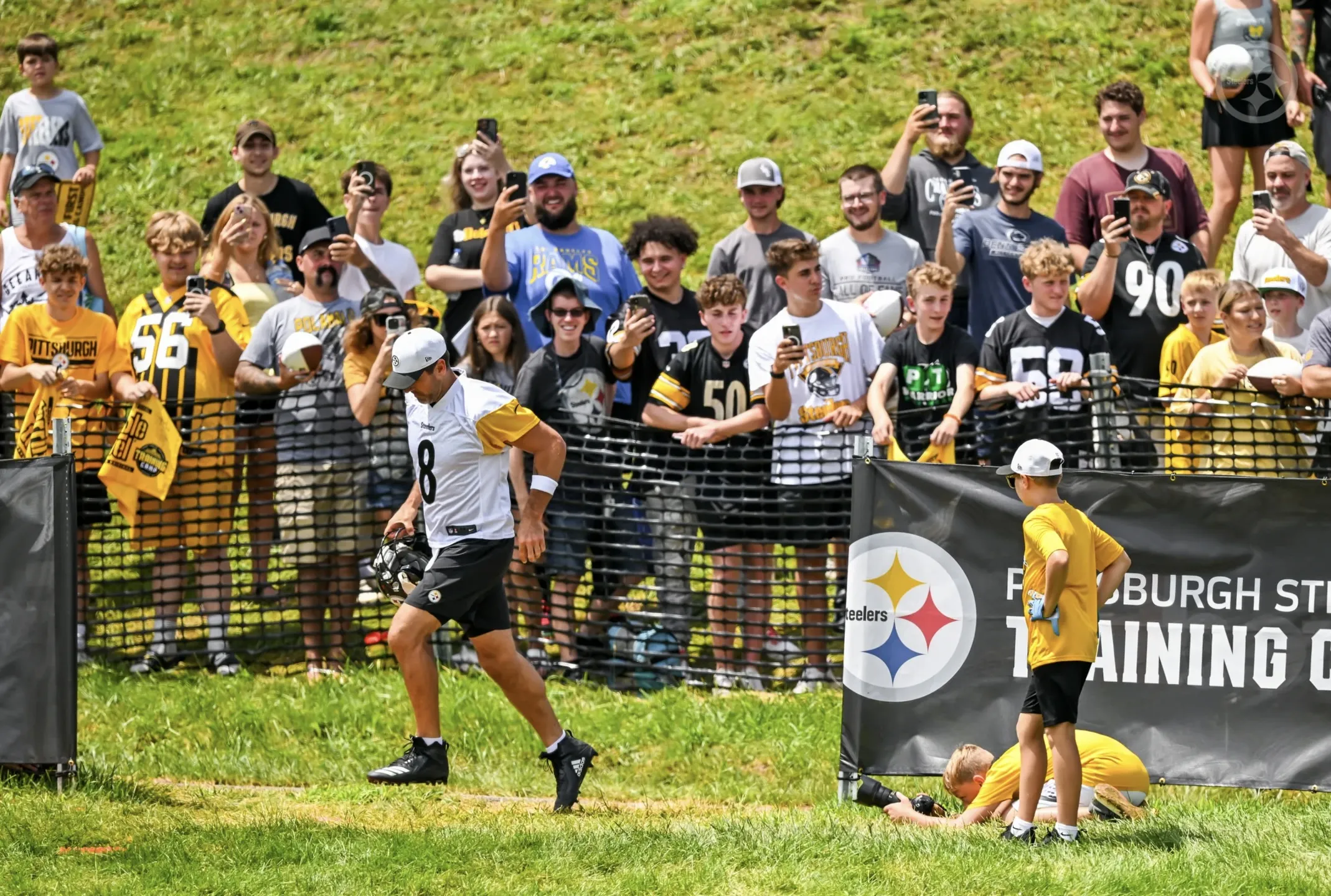 Pittsburgh going all-in, led by Aaron Rodgers