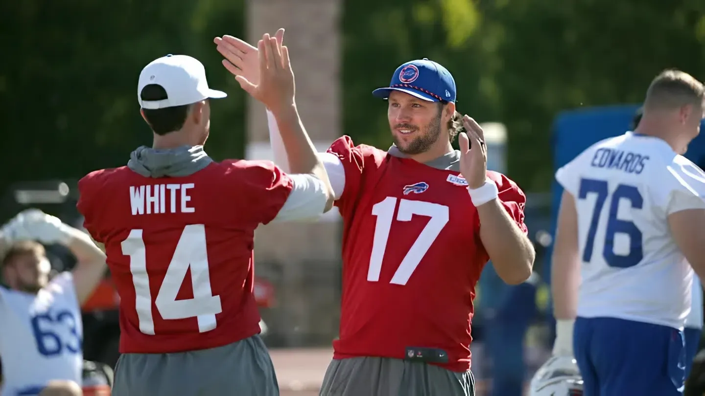 2 Bills first-stringers in danger of losing starting jobs ahead of 2025 NFL season