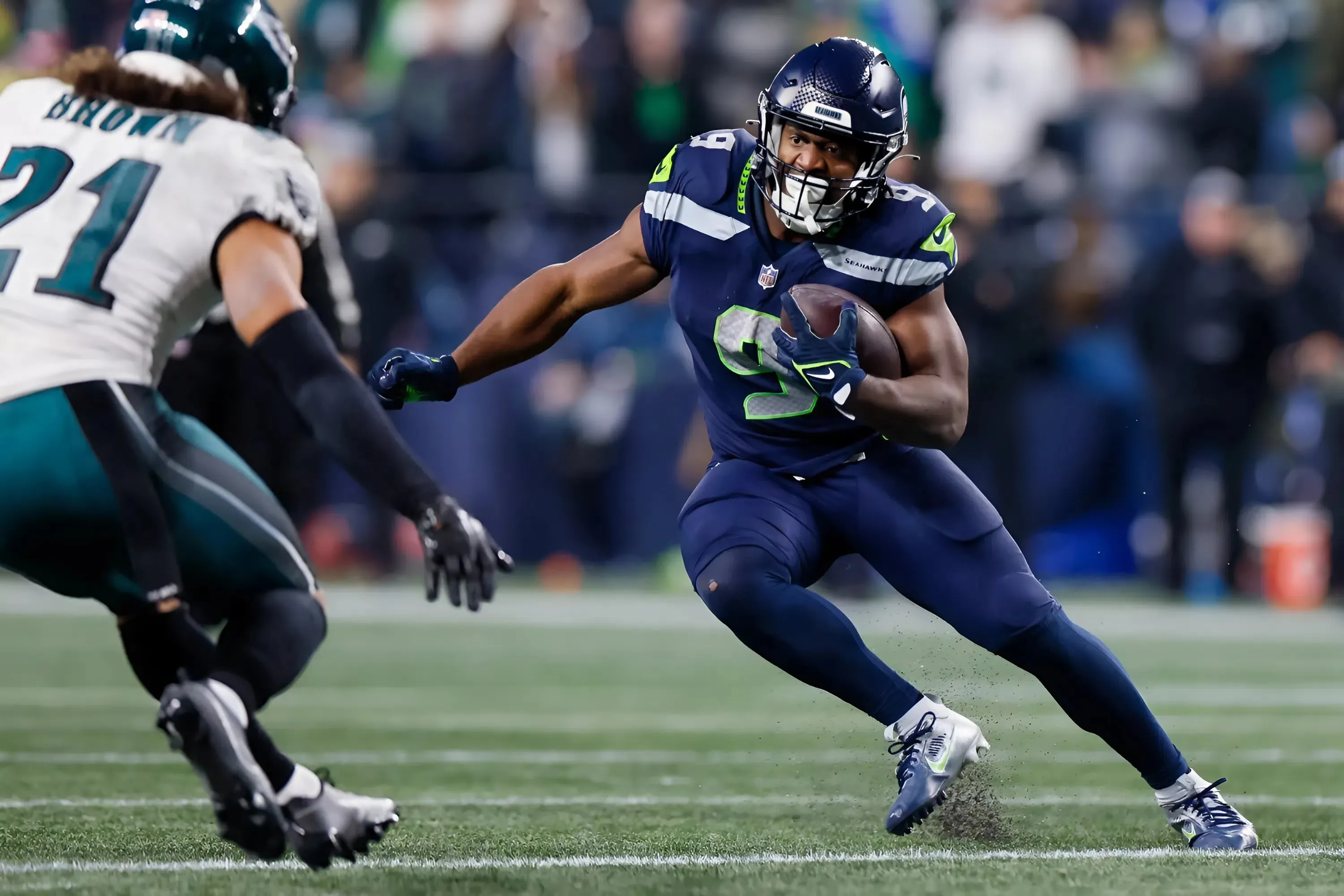 Seahawks HC Mike Macdonald Sparks Concern With 1 Word on Kenneth Walker