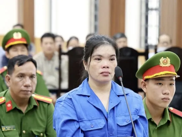Bà bán bún riêu bị tuhinh rồi: Hối hận cũng đã muộn