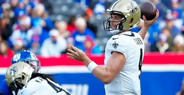Derek Carr Returning To NFL World After Saints Bombshell