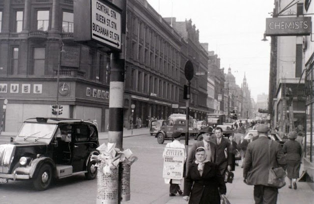 Fascinating Black and White Photos of Glasgow in 1960