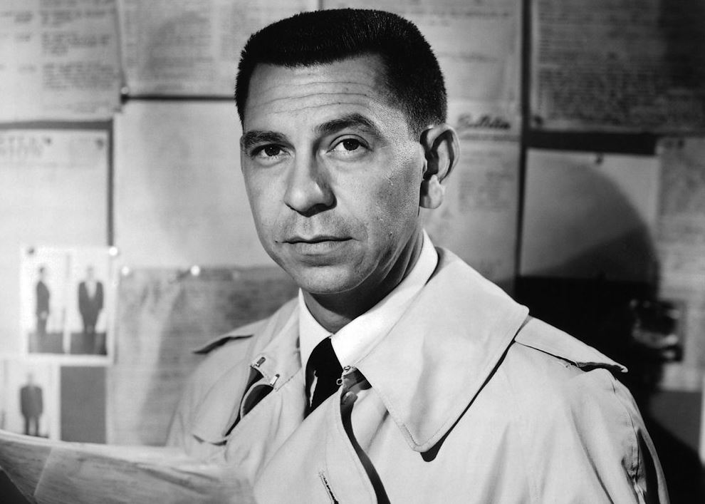 Jack Webb: The Visionary Behind Dragnet and a Television Pioneer