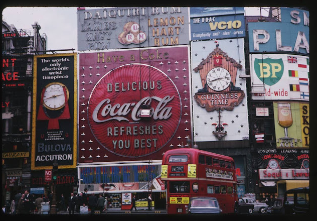 44 Impressive Color Photos of London in the 1960s That Make You Want to Travel There Immediately