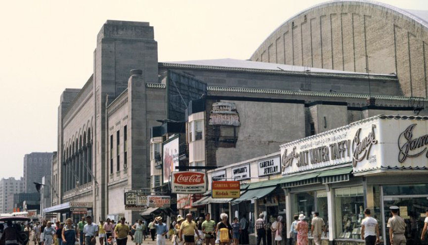 Color Photos Capture Atlantic City Before the Casinos, 1960s