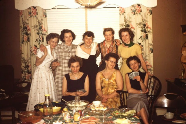 40 captivating pictures depict the ambiance of parties during the 1950s.