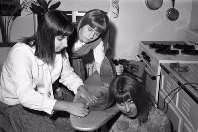 "Did You Use an Iron on Your Hair? Vintage Photos Demonstrate Women Straightening Their Hair With a Clothes Iron in the 1960s"