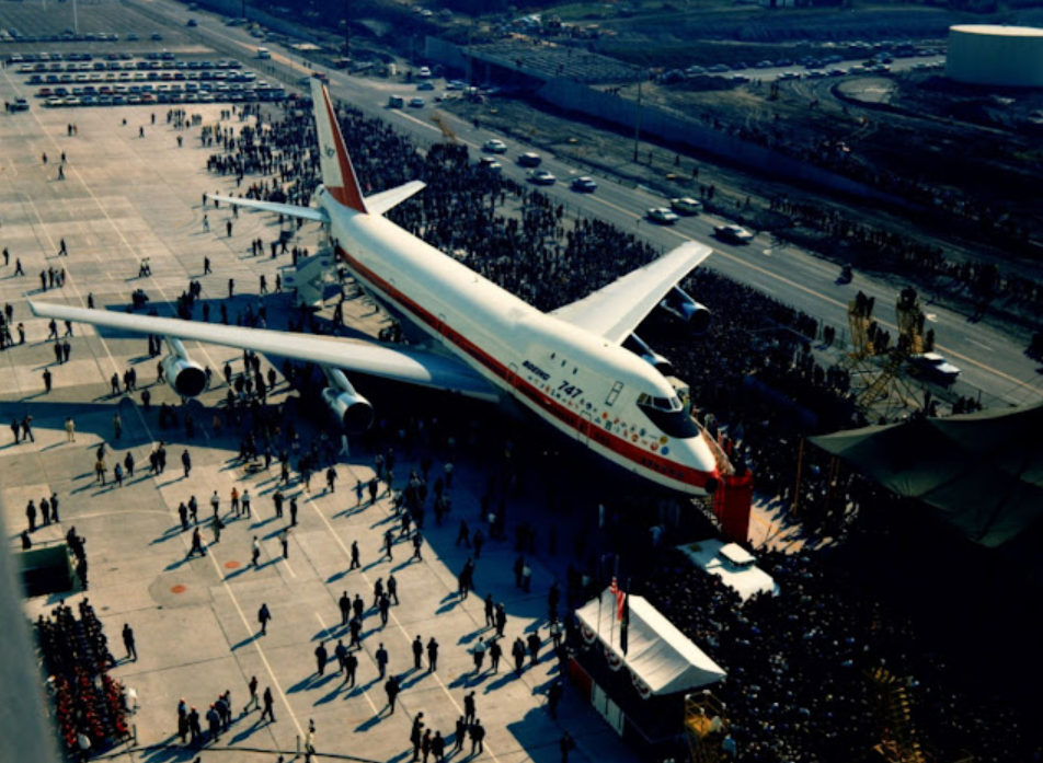 January 22, 1970: The Boeing 747 Takes Off on Its First Scheduled Flight From New York to London