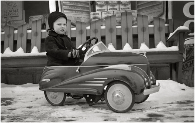 Children With Their Vehicles: 31 Funny Black and White Vintage Pictures of Kids Driving Toy Cars _ Ukhistorical