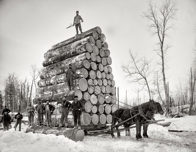 32 historische Fotografien, die Workhorse im frühen 20. Jahrhundert veranschaulichen